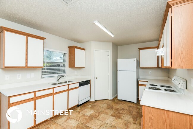 Building Photo - 1220 Cheyenne Ct