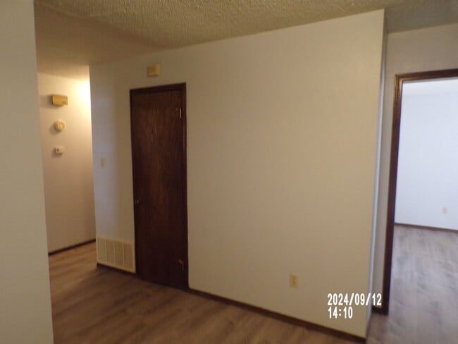 Building Photo - Pets negotiable with owner approval