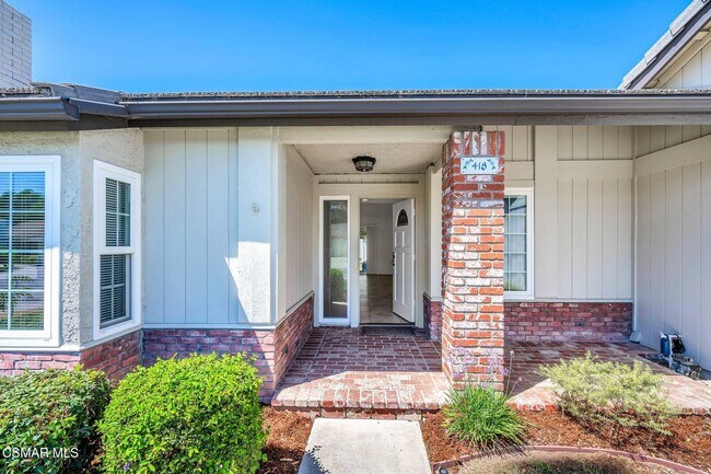 Building Photo - 418 Ramble Ridge Dr