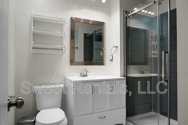 Building Photo - 733 Ralston Ct