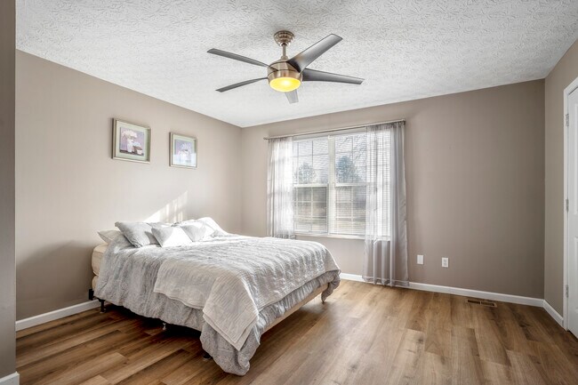 Building Photo - 677 Slate Hollow Ct