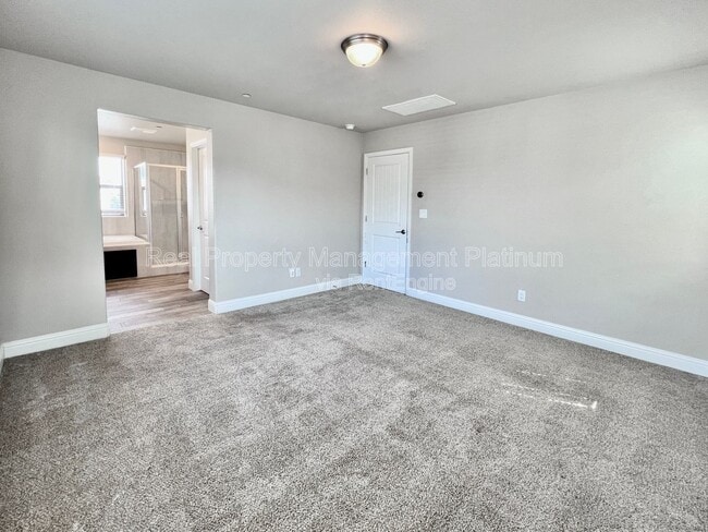 Building Photo - 6226 E Nala Dr