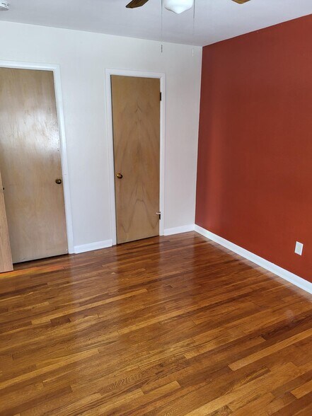 Building Photo - 1301 Jewel Ct