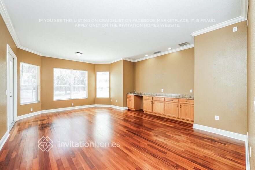 Building Photo - 4810 Red Rooster Rd