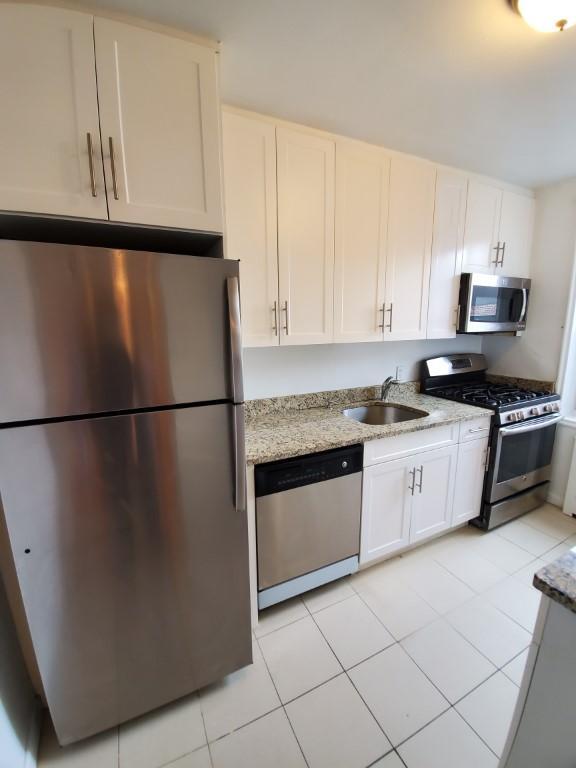 Building Photo - 3 bedroom in Forest Hills NY 11375