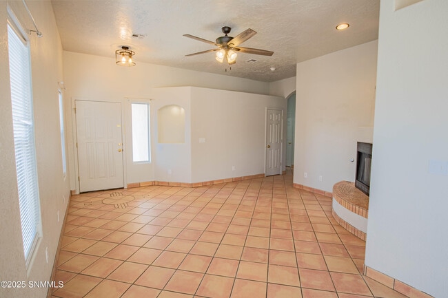 Building Photo - 2656 Bearcat Dr