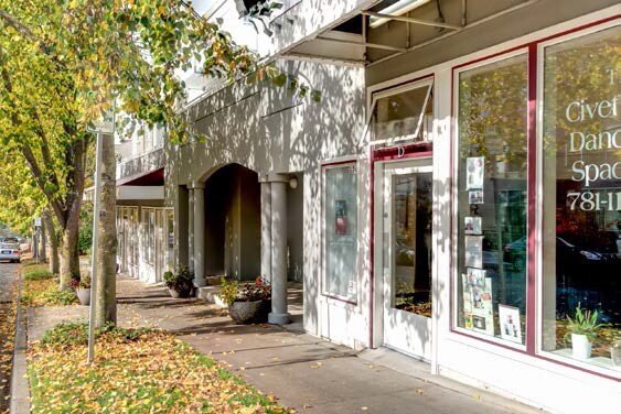 Building Photo - Leilani 2