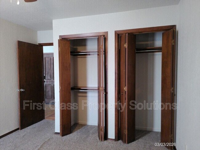 Building Photo - 1406 Mary Lee Ln