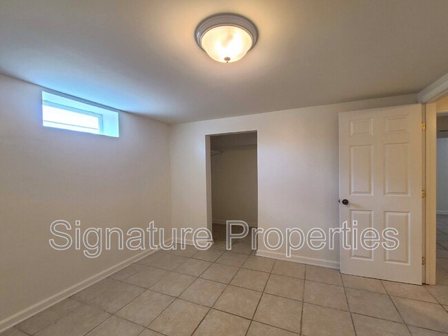Building Photo - 204 Mt Pleasant Blvd