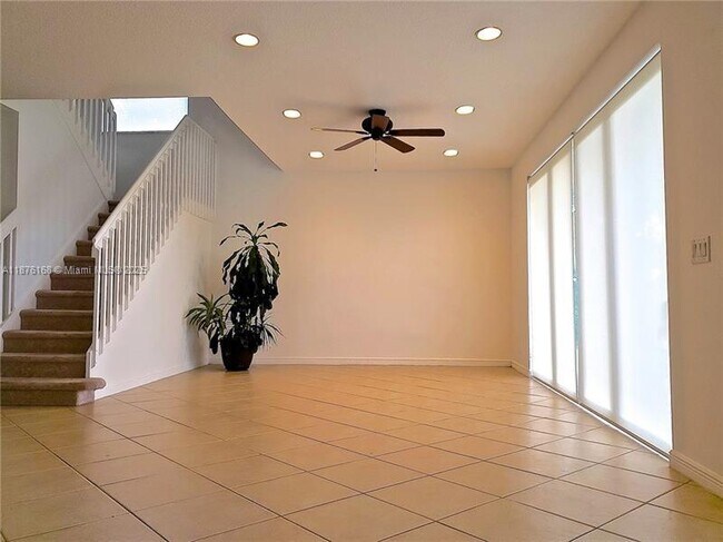 Building Photo - 5084 SW 164th Ave