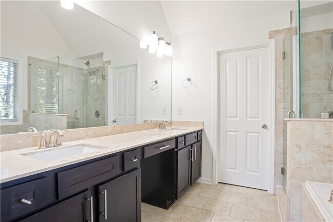 Building Photo - 2253 Lavista Ct NE