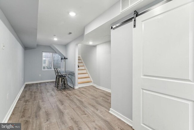 Building Photo - 2548 Arcadia St