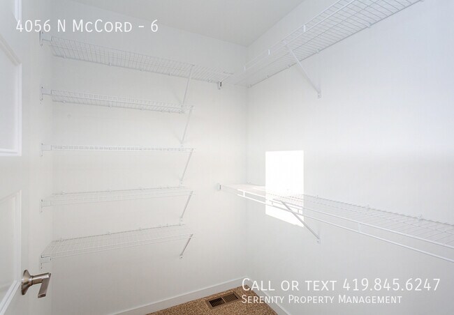 Building Photo - 4056 N McCord-6