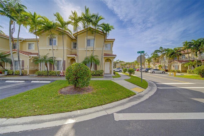 Building Photo - 10740 NW 83rd St