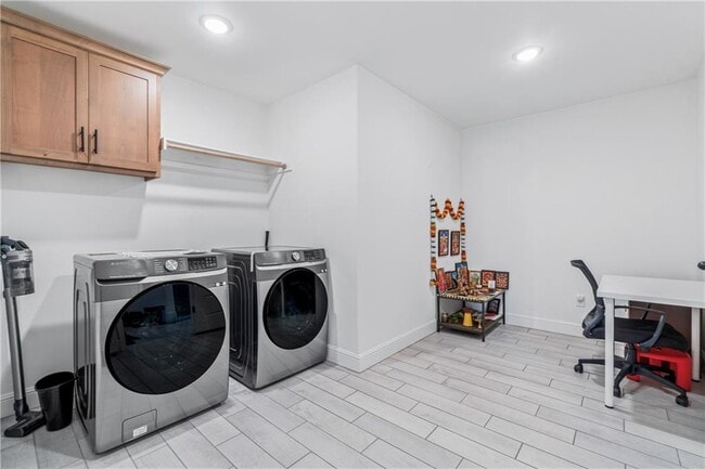 Building Photo - 2061 Periwinkle Pl