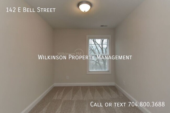 Building Photo - 142 E Bell St