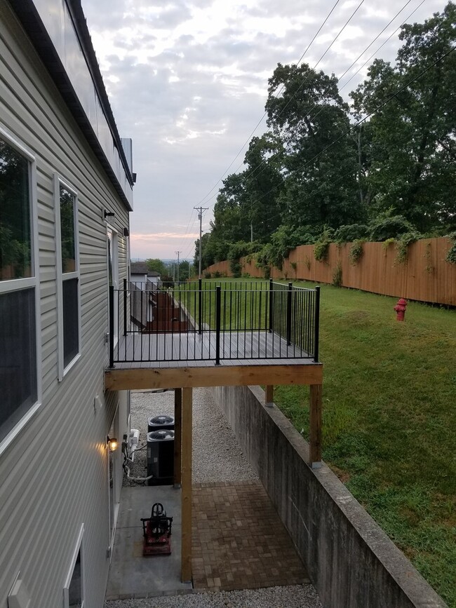 Building Photo - 2 bedroom 2 bath Luxury Apartment Branson MO