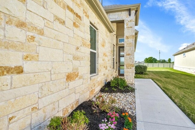Building Photo - 505 Faith Dr