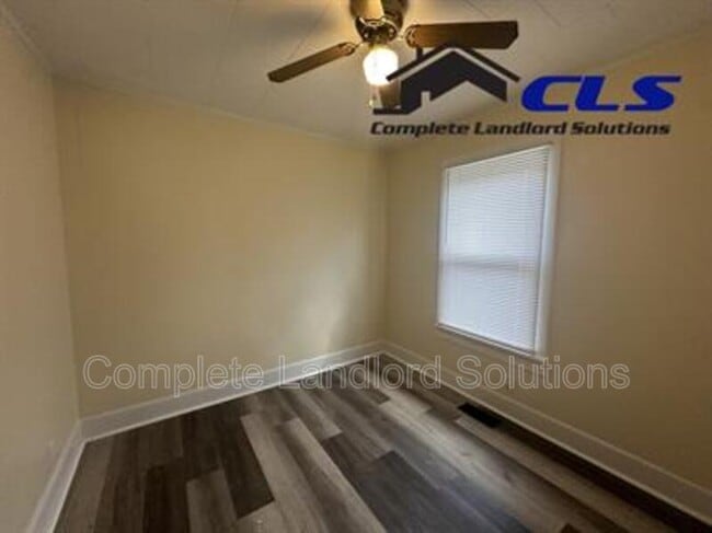 Building Photo - 1725 N 30th St