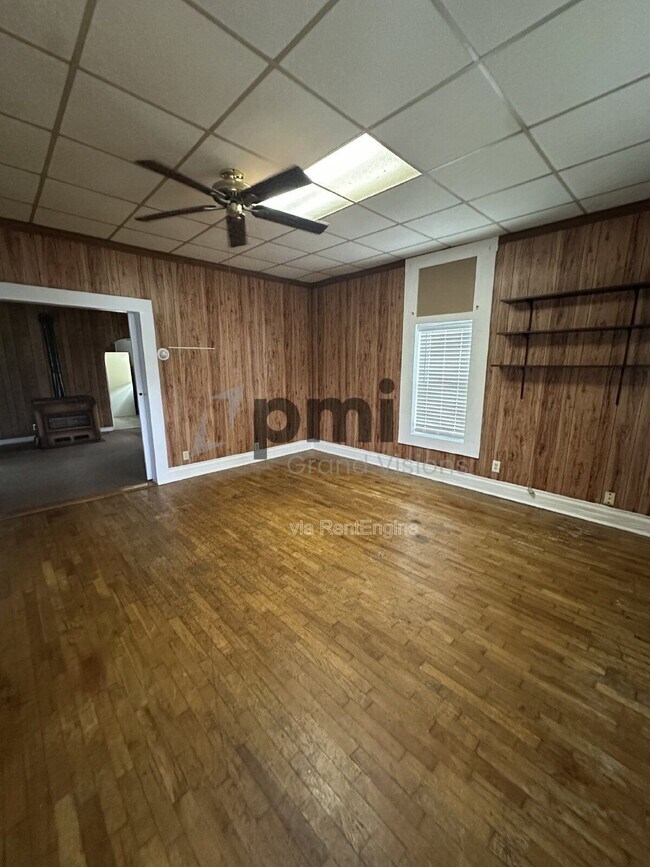 Building Photo - 2808 Champaign Ave