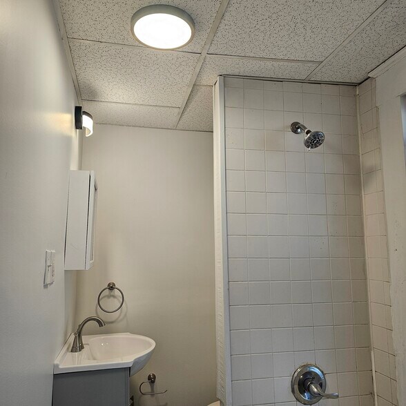 Building Photo - 1713 Jefferson Ave