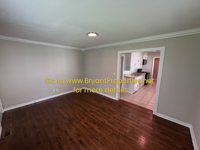 Building Photo - Madison - 3 Bedroom- 1 Bath