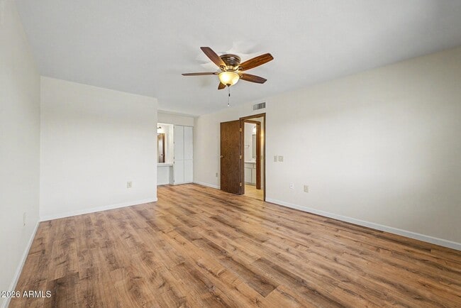 Building Photo - 13622 N 98th Ave