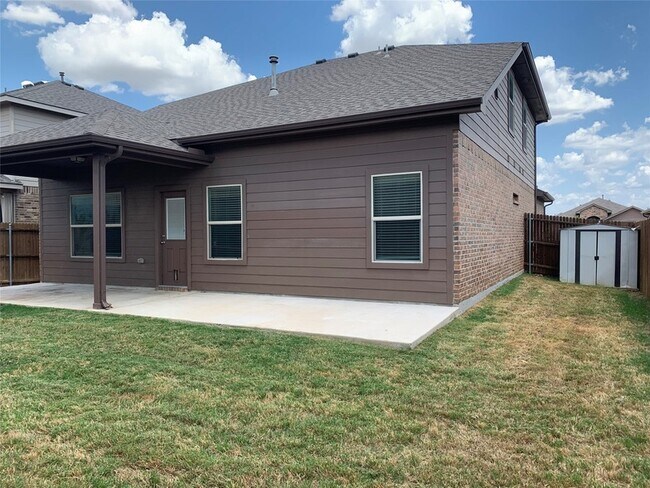 Building Photo - 6353 Eagle Lake Ct