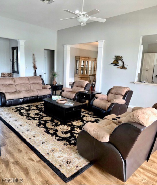 Building Photo - 9129 Links Dr