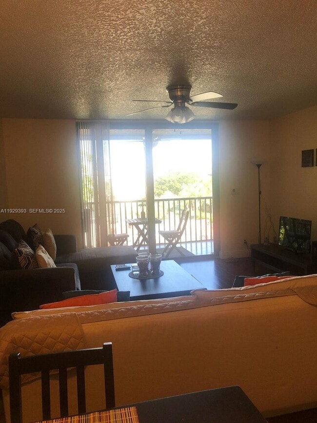 Building Photo - 10451 W Broward Blvd