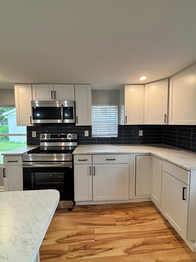 Building Photo - 1104 Stantonsburg Cir SE