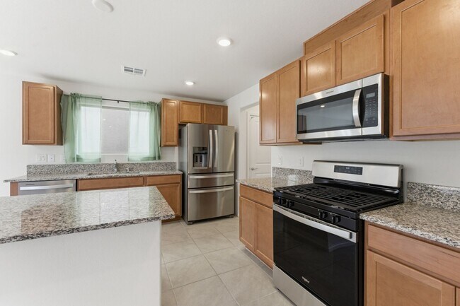 Building Photo - Three-Bedroom House For Rent!