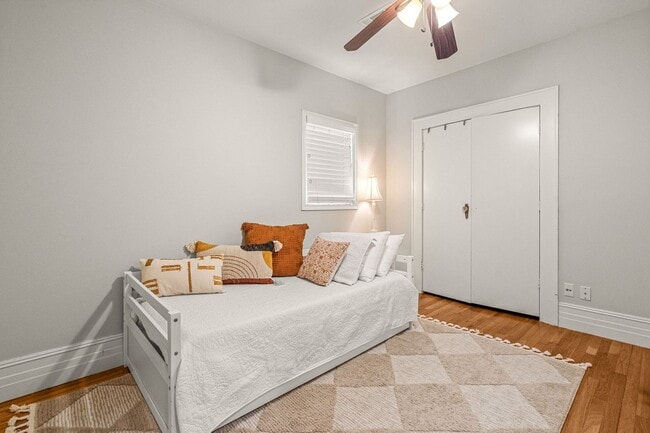 Building Photo - 2200 Hurley Ave