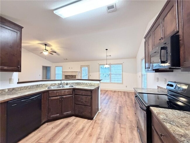 Building Photo - 292 Jameston Dr