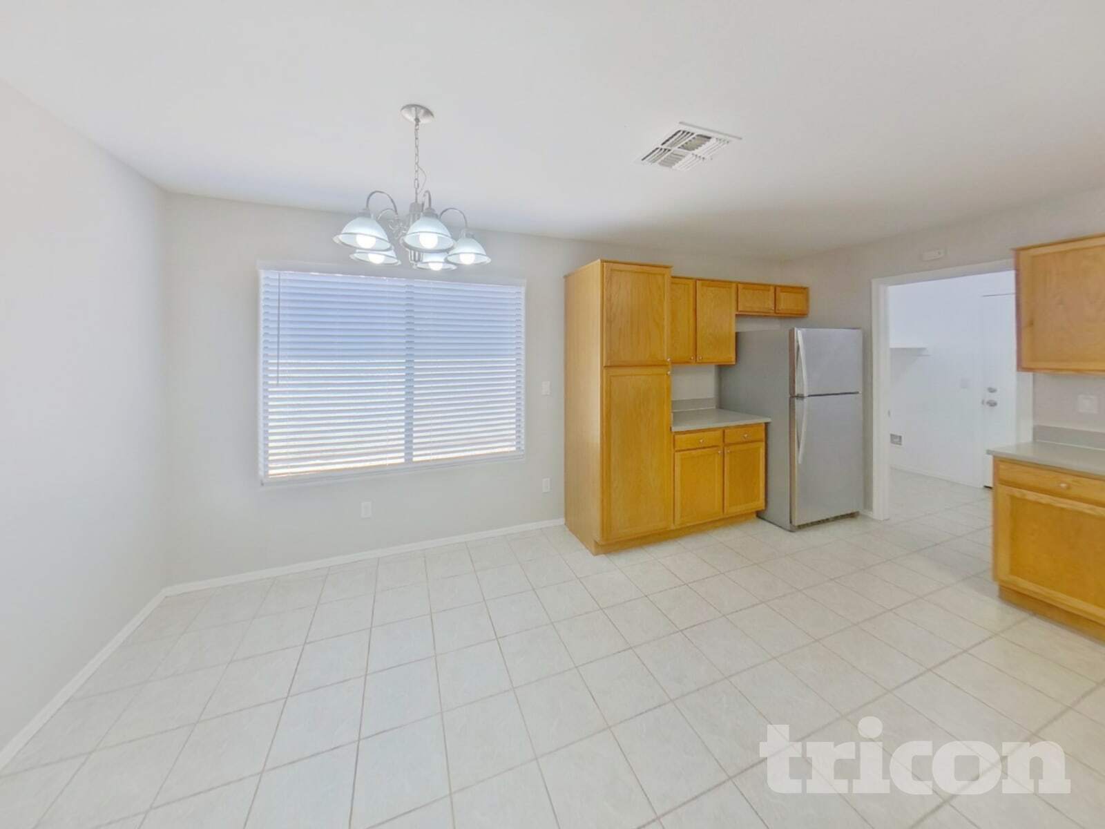 Building Photo - 43766 Elm Dr