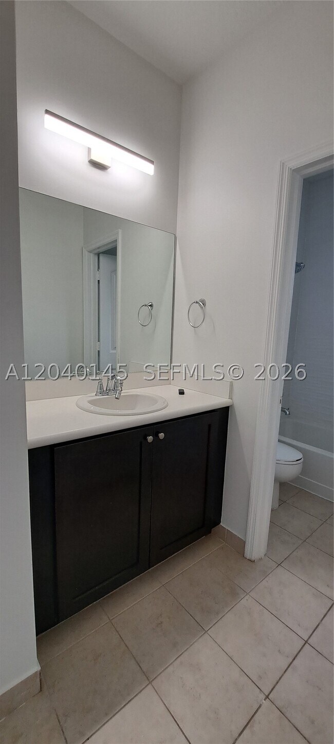 Building Photo - 3526 NW 29th Ct