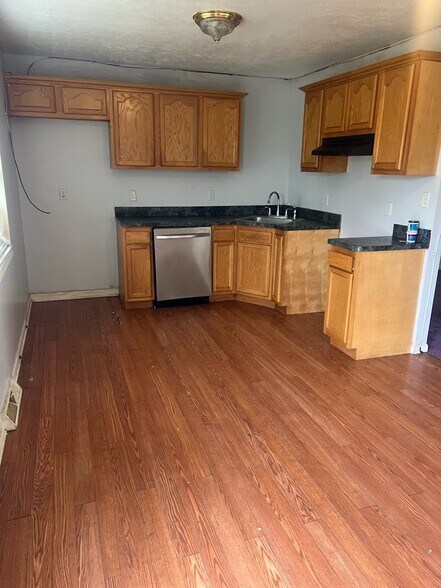 Building Photo - 7235 Otis Ct
