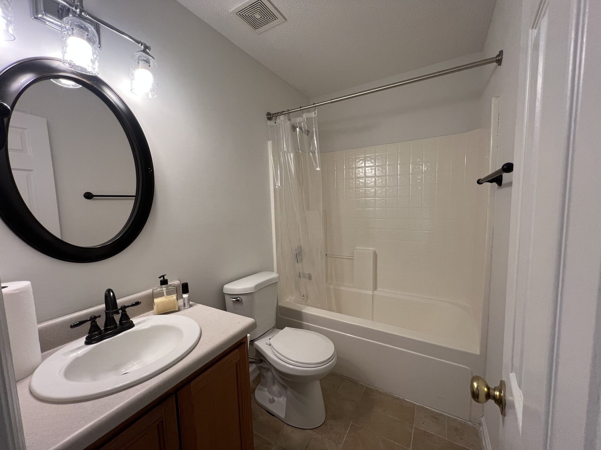 Building Photo - 5343 Tidewater Dr