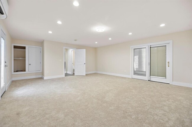 Building Photo - 507 Deercreek Ln