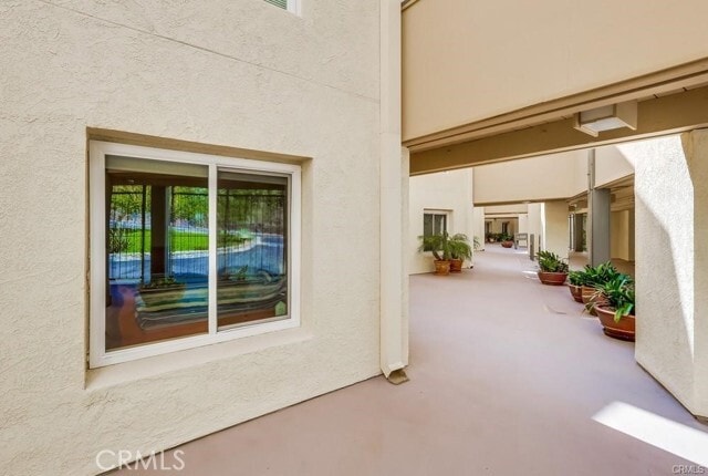 Building Photo - 3200 La Rotonda Dr