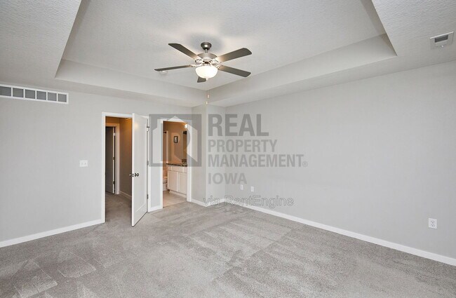 Building Photo - 9654 Turnpoint Dr
