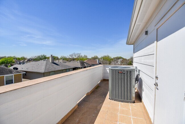 Building Photo - 15000 S Richmond Ave