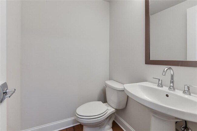 Building Photo - 4317 Parkside Pl