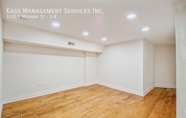 Building Photo - 1418 N Mohawk St