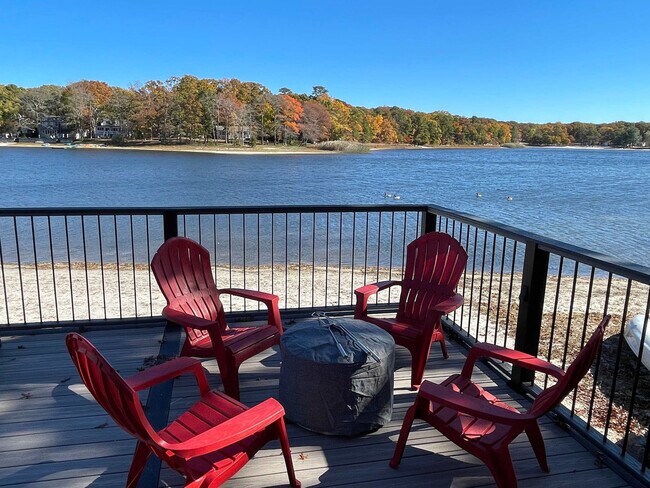 Building Photo - 187 Lakeside Trail