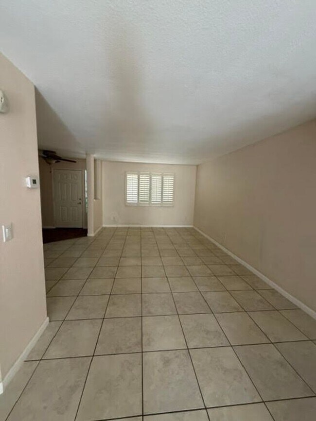 Building Photo - 2208 Rugged Mesa Dr