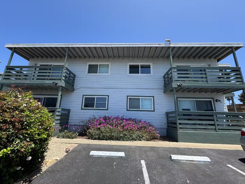 Building Photo - 255 Dunes St