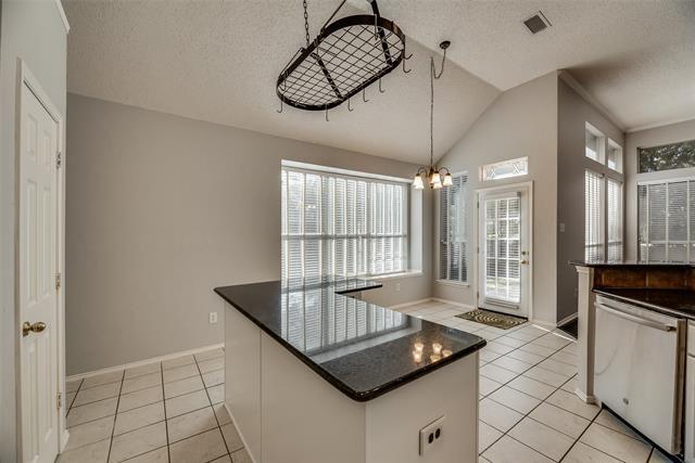 Building Photo - 3215 Mission Ridge Dr