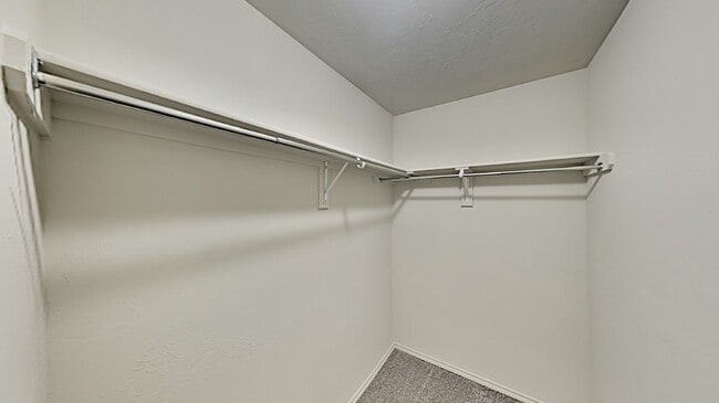 Building Photo - Nice 3 Bed 2 Bath Home in Yukon Schools