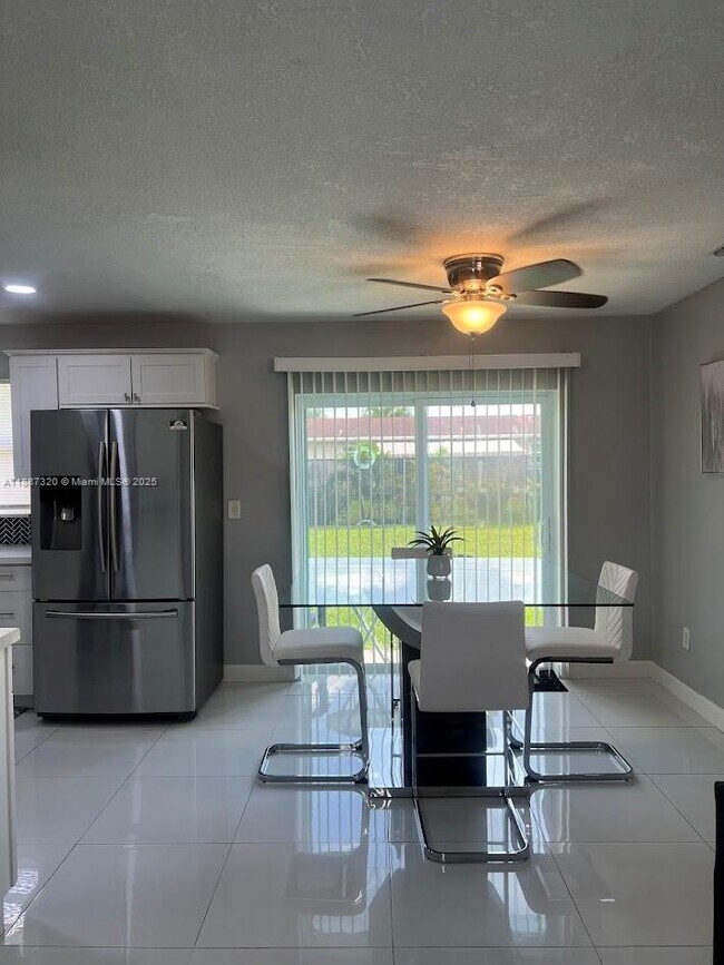 Building Photo - 1604 SW 7th St